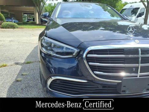 Used 2024 Mercedes-Benz S 580 4MATIC Sedan image 3
