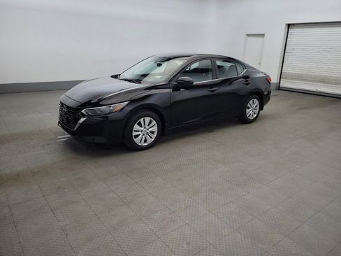 Used 2025 Nissan Sentra S FWD image 2