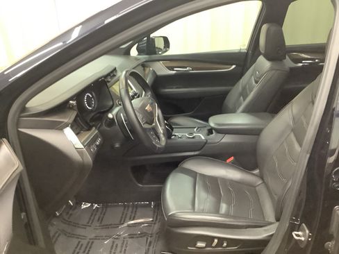 Used 2022 Cadillac XT5 Sportv w/ Platinum Package AWD/4WD image 14