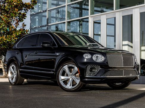 Used 2022 Bentley Bentayga image 12