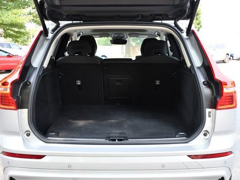 Used 2025 Volvo XC60 B5 Plus AWD/4WD image 26