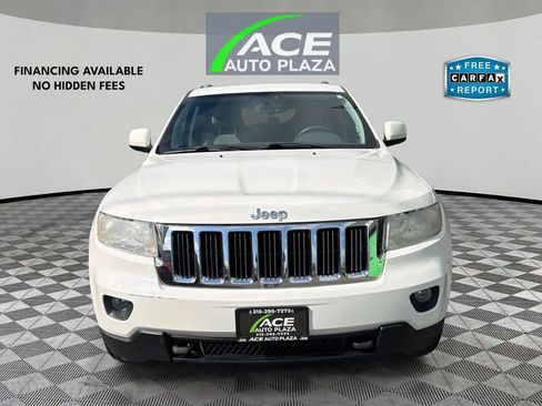 Used 2011 Jeep Grand Cherokee Laredo w/ Security & Convenience Group image 3