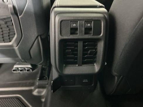 New 2025 Ford Bronco Big Bend w/ Black Diamond Package AWD/4WD image 24
