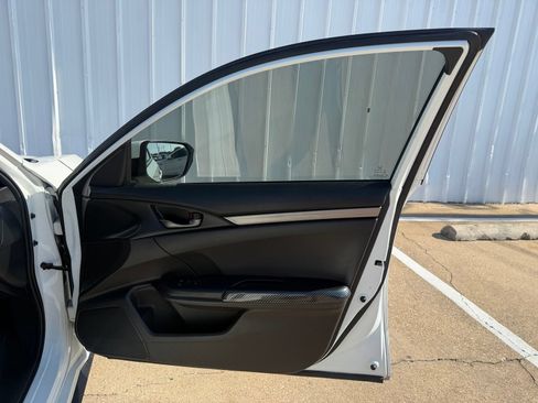 Used 2019 Honda Civic Sport image 23