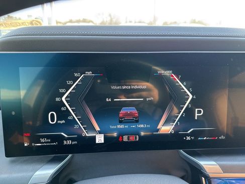 Used 2024 BMW 740i image 9