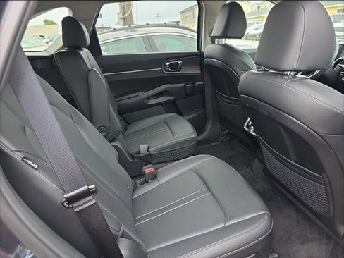 Certified 2024 Kia Sorento X-Line EX AWD/4WD image 10
