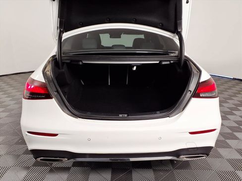 Used 2022 Mercedes-Benz E 350 Sedan image 8