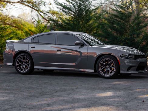 Used 2017 Dodge Charger R/T image 58