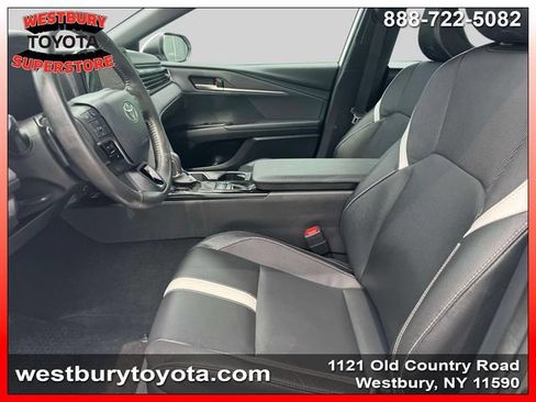 Used 2025 Toyota Camry SE w/ Convenience Package AWD/4WD image 17