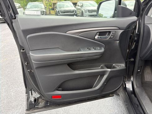 Used 2022 Honda Pilot Special Edition image 8