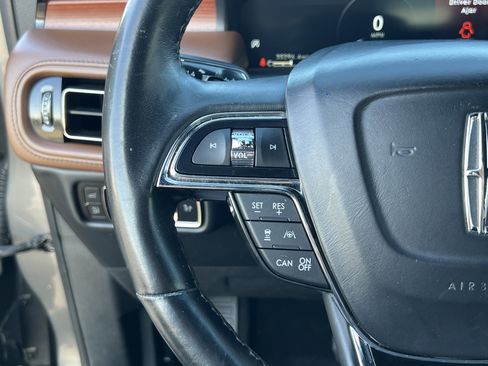 Certified 2023 Lincoln Nautilus Reserve w/ Equipment Group 201A image 17