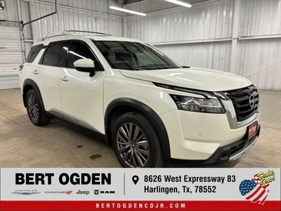 Used 2024 Nissan Pathfinder SL w/ SL Premium Package