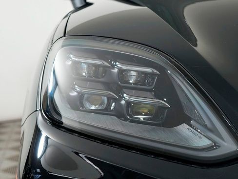 New 2026 Porsche Cayenne AWD/4WD image 11