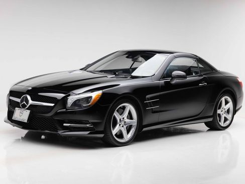 Used 2014 Mercedes-Benz SL 550 image 25