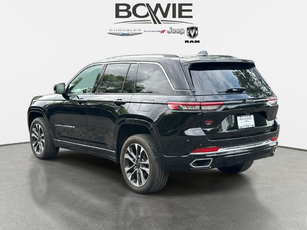 Used 2023 Jeep Grand Cherokee Overland RWD image 4
