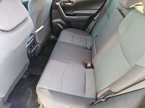 Used 2025 Toyota RAV4 XLE FWD image 24