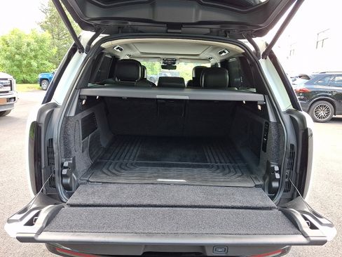 Certified 2023 Land Rover Range Rover Autobiography AWD/4WD image 29