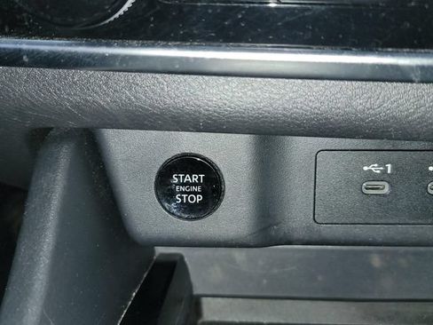 Used 2024 Nissan Rogue S AWD/4WD image 21