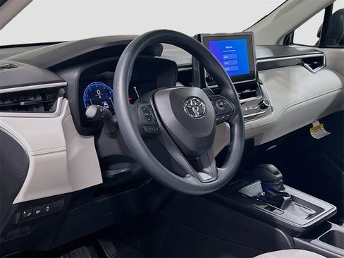 New 2026 Toyota Corolla Cross L image 7