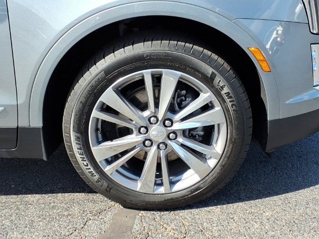 Used 2024 Cadillac XT5 Premium Luxury AWD/4WD image 11