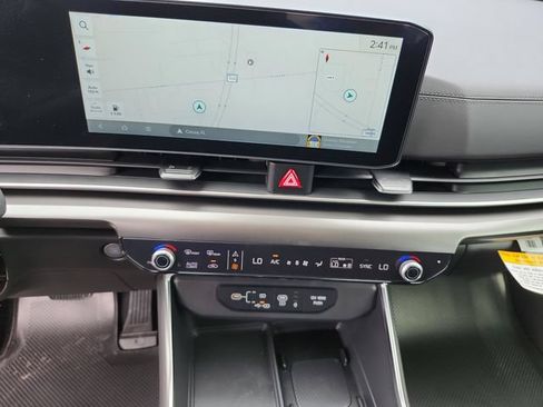 New 2026 Kia Carnival SX w/ SX Dark Edition Package FWD image 27