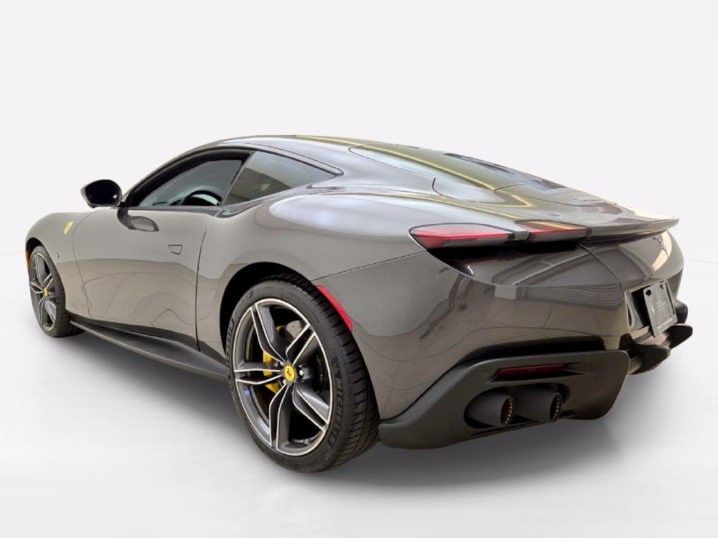 Used 2022 Ferrari Roma RWD image 11