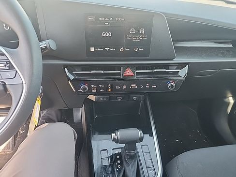 Certified 2025 Kia Niro LX FWD image 24
