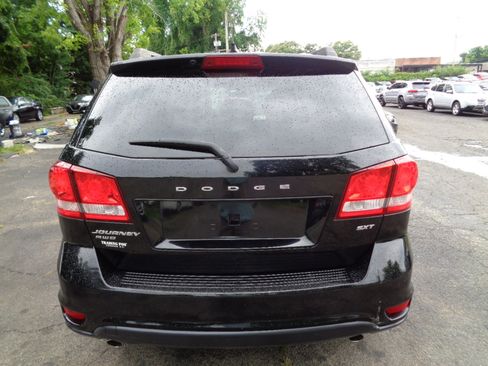 Used 2014 Dodge Journey SXT w/ Flexible Seating Group image 6