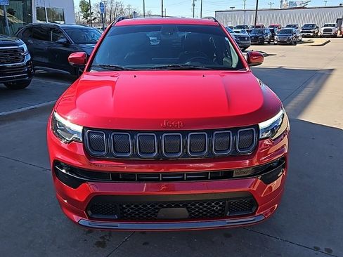 Used 2022 Jeep Compass Limited w/ (RED) Package image 2