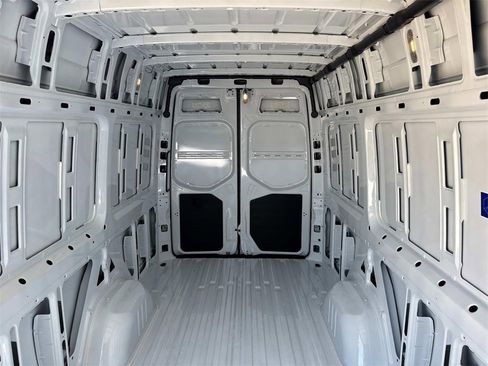 New 2025 Mercedes-Benz Sprinter 2500 image 21