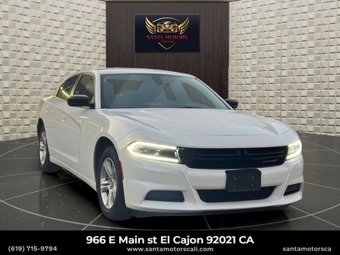 Used 2023 Dodge Charger SXT image 2