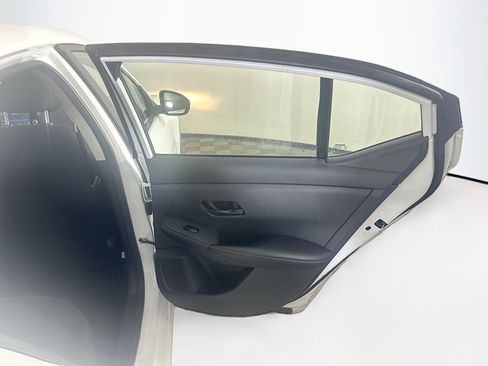 Used 2025 Nissan Sentra S FWD image 29