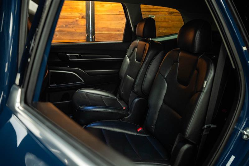 Used 2025 Kia Telluride S AWD/4WD image 11