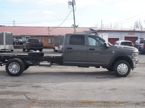 New 2026 RAM 5500 Tradesman w/ Chrome Appearance Group image 3