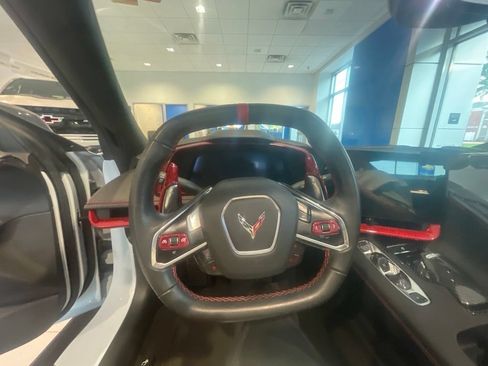 Used 2022 Chevrolet Corvette Stingray Coupe w/ Z51 Performance Package RWD image 33