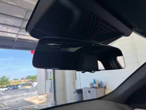 Used 2025 BMW X2 xDrive28i w/ Technology Package image 35