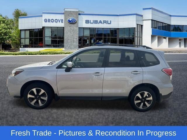 Used 2017 Subaru Forester 2.5i Premium w/ All-Weather Package AWD/4WD image 2
