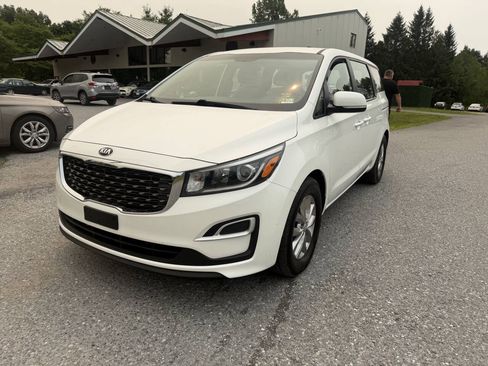 Used 2019 Kia Sedona L FWD image 1