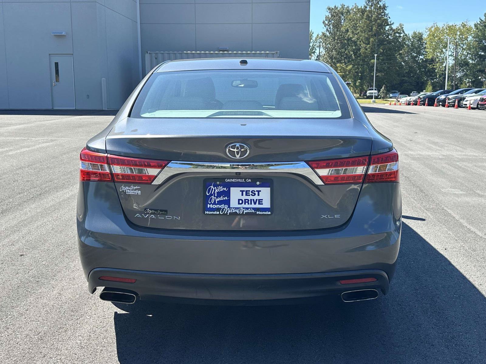 Used 2014 Toyota Avalon XLE Touring FWD image 25