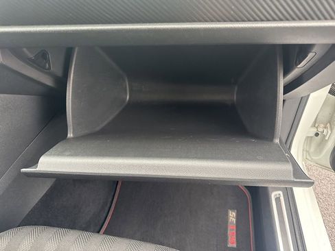 Used 2019 Volkswagen Jetta GLI image 13