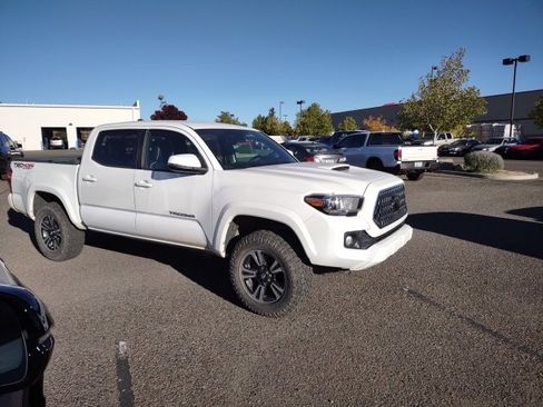Used 2019 Toyota Tacoma 4x4 Double Cab image 3
