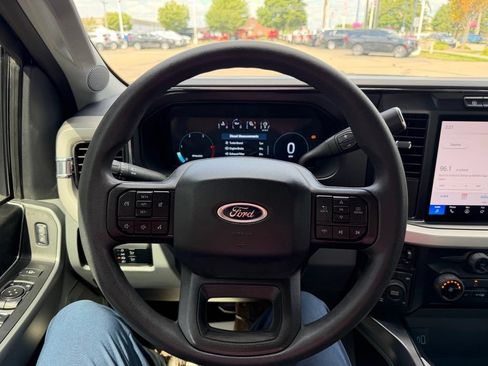 Used 2024 Ford F350 XLT w/ Black Appearance Package AWD/4WD image 20