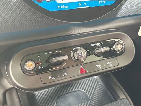 Certified 2025 MINI Cooper Countryman S w/ Comfort Package Max image 17