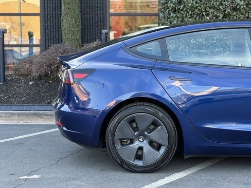 Used 2023 Tesla Model 3 Standard Range image 22