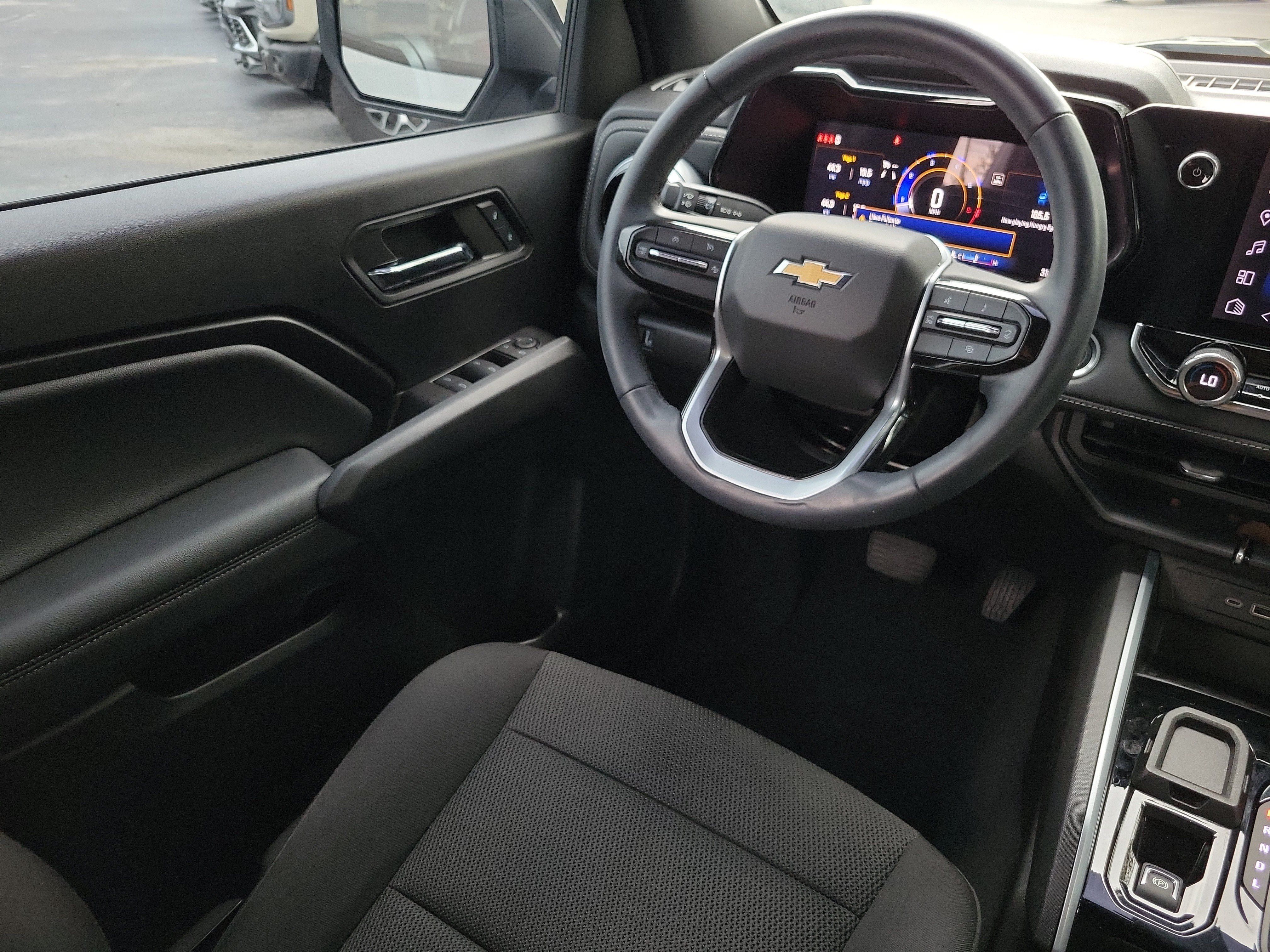 Used 2024 Chevrolet Colorado LT w/ LT Convenience Package RWD image 23