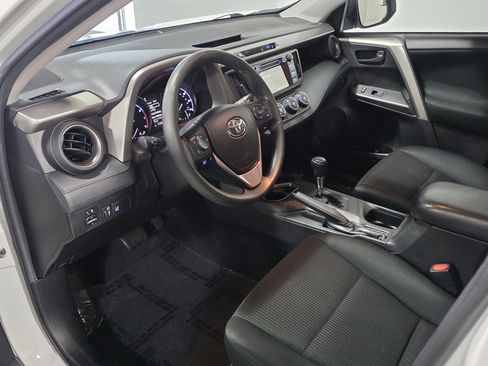 Used 2018 Toyota RAV4 LE image 12