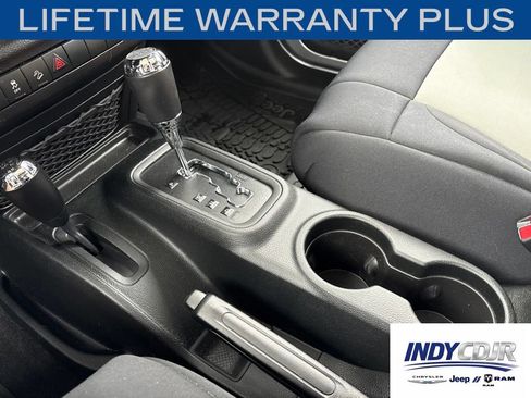 Used 2018 Jeep Wrangler Unlimited Sport AWD/4WD image 18