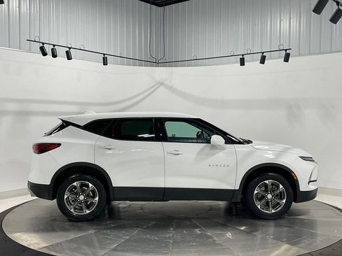 Used 2025 Chevrolet Blazer LT image 10