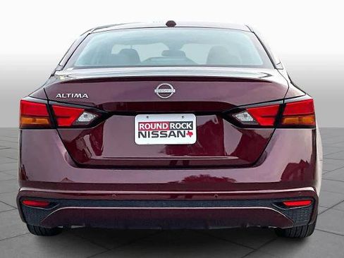 Certified 2025 Nissan Altima 2.5 SV image 5