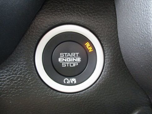 Used 2022 RAM 1500 Big Horn AWD/4WD image 22